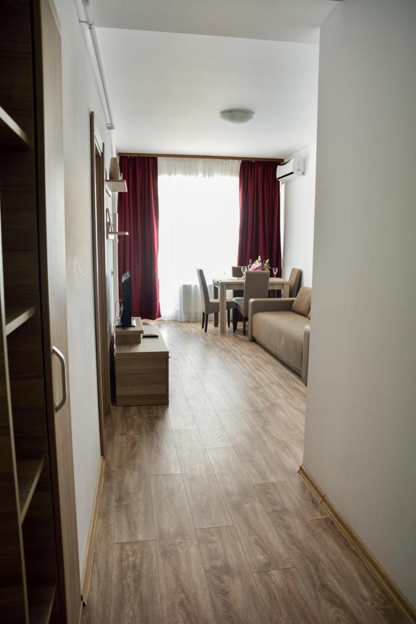 Oceana Summerland Apartment Mamaia Exterior photo