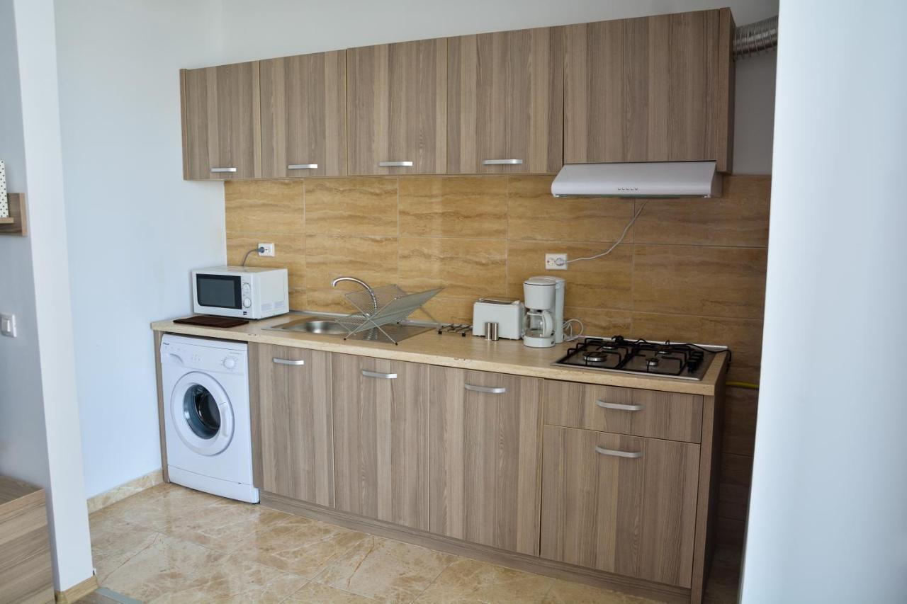 Oceana Summerland Apartment Mamaia Exterior photo