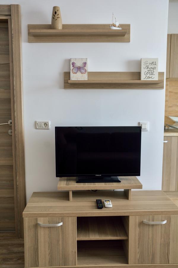 Oceana Summerland Apartment Mamaia Exterior photo